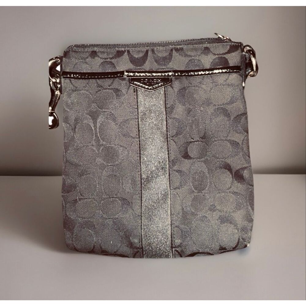 Small Black Coach Crossbody Bag Signature C with Signature Pattern